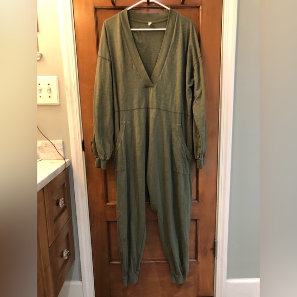 Free People Just Because Jumpsuit / Onesie - Picture 2 of 9